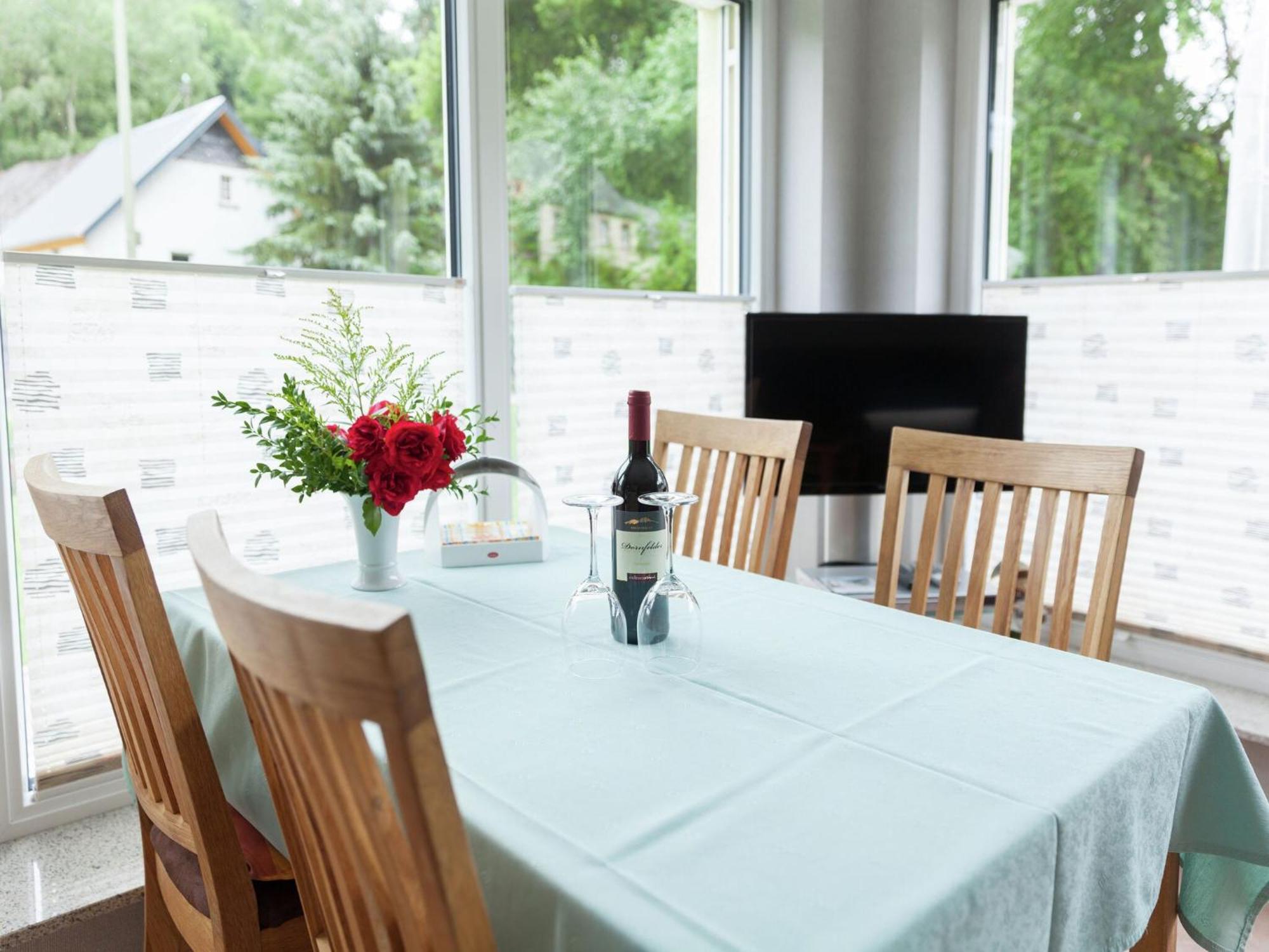 Apartment With Terrace And View Merschbach Bagian luar foto